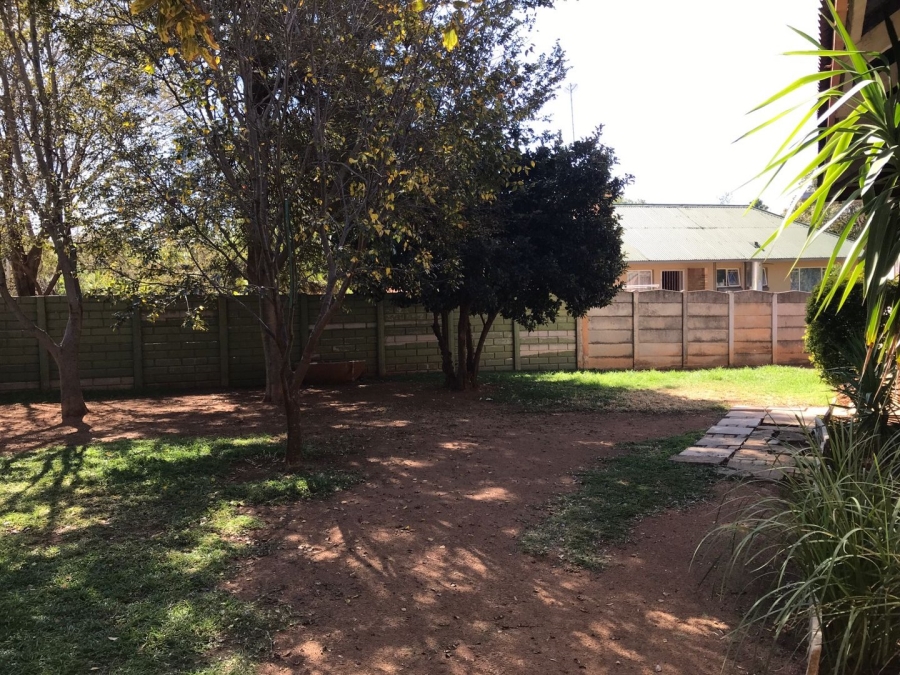 3 Bedroom Property for Sale in Roosheuwel North West